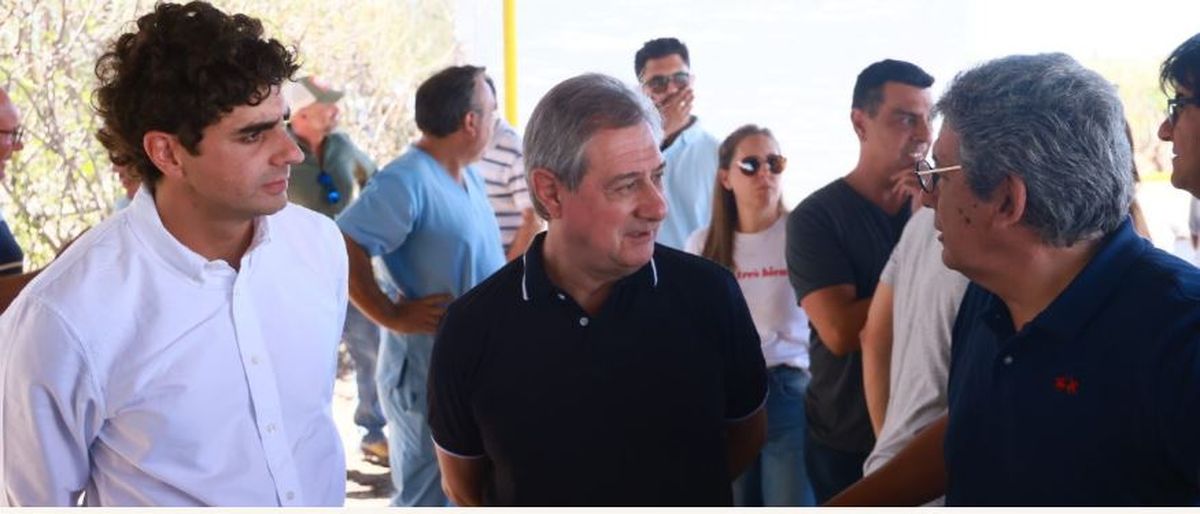 Omar Félix, el ministro de Gobierno, Natalio Mema y el subsecretario Sergio Moralejo, recorrieron Real del Padre para constatar los daños Omar Félix, el ministro de Gobierno, Natalio Mema y el subsecretario Sergio Moralejo, recorrieron Real del Padre para constatar los daños