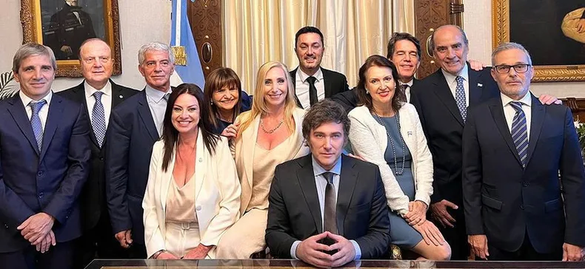 Javier Milei vuelve a reunir al Gabinete nacional antes de su viaje a Santa Cruz. (Foto: archivo) Javier Milei vuelve a reunir al Gabinete nacional antes de su viaje a Santa Cruz. (Foto: archivo)