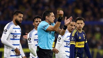Boca vs. Cruzeiro: Me pega en la mano, relató el protagonista de la polémica jugada Boca vs. Cruzeiro: Me pega en la mano, relató el protagonista de la polémica jugada