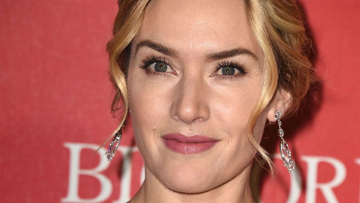 La actriz Kate Winslet interpreta a Mary Anning en la película de Netflix.