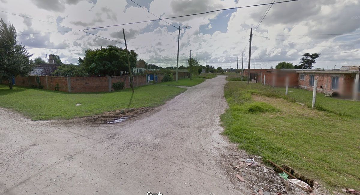 El perro se había escapado de una casa situada en calle Paraguay de Mar del Plata y atacó a un caniche. Fue apuñalado por la dueña El perro se había escapado de una casa situada en calle Paraguay de Mar del Plata y atacó a un caniche. Fue apuñalado por la dueña