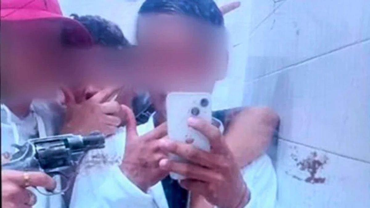 La foto en la escuela que complicó al adolescente.