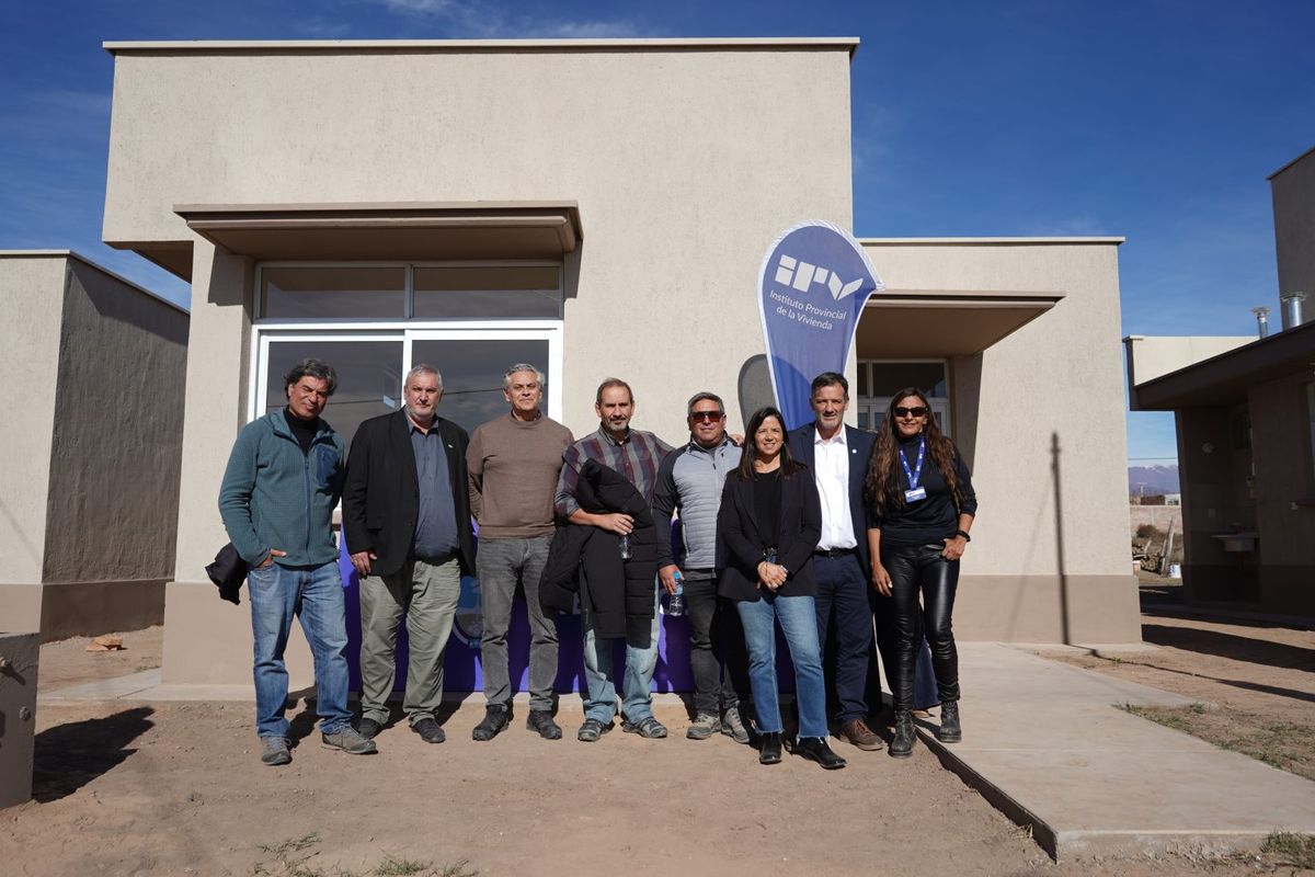 Las cuotas del IPV dependen del ingreso familiar de los beneficiados. Las cuotas del IPV dependen del ingreso familiar de los beneficiados.