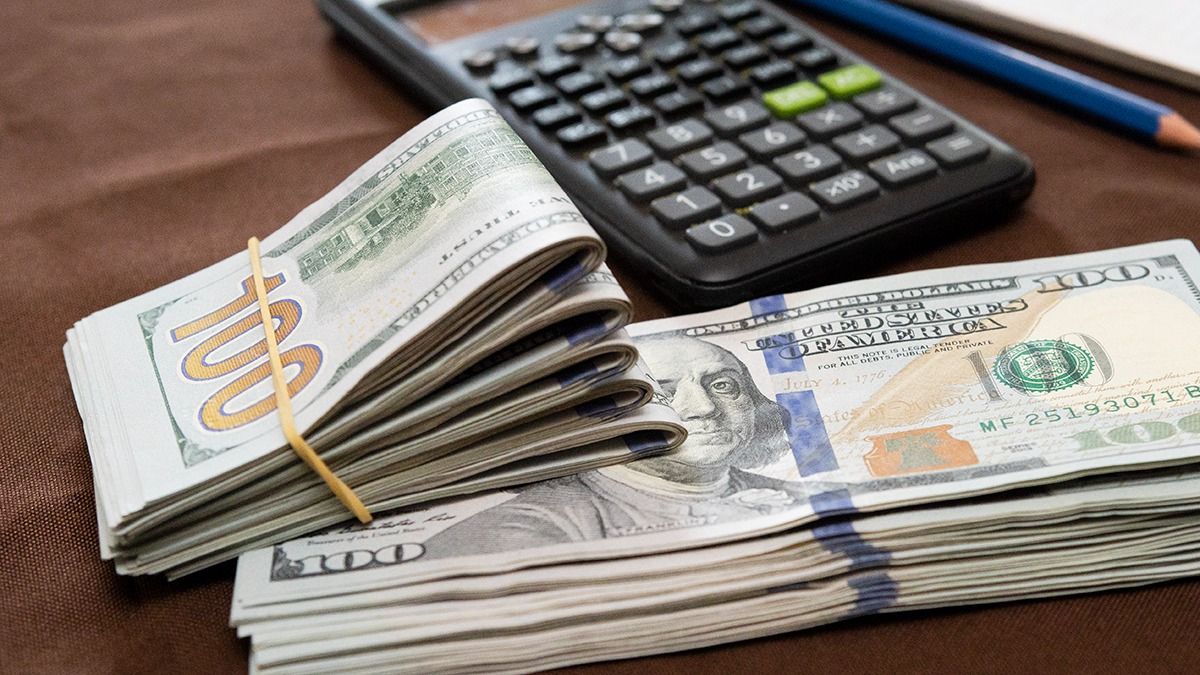 El dólar oficial se ofreció a $1.325 para la compra y $1.375 para la venta en el Banco Nación.