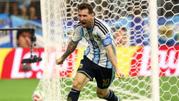 El genio del fútbol, Lionel Messi, ayuda a los emprendedores a tener más ventas. El genio del fútbol, Lionel Messi, ayuda a los emprendedores a tener más ventas.