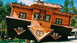 La casa que se construyó al revés por una particular razón: cuál es el secreto en su diseño y a dónde está La casa que se construyó al revés por una particular razón: cuál es el secreto en su diseño y a dónde está