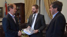 Jubilados de menos recursos no pagarán el impuesto inmobiliario en la provincia Jubilados de menos recursos no pagarán el impuesto inmobiliario en la provincia