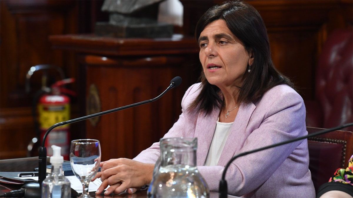 La senadora nacional Mariana Juri pretende reeditar en la nación los programas de generación de empleo y capacitación que funcionan en Mendoza y así reconvertir planes sociales. 
