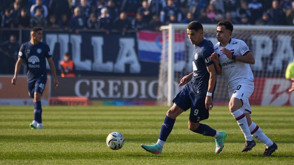 Independiente Rivadavia se estrena en el Torneo Clausura. Foto: Axel Lloret/UNO.