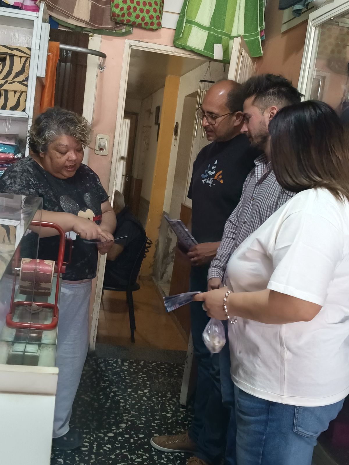 Candidatos del frente Libertario Demócrata juntos en campaña. Candidatos del frente Libertario Demócrata juntos en campaña.