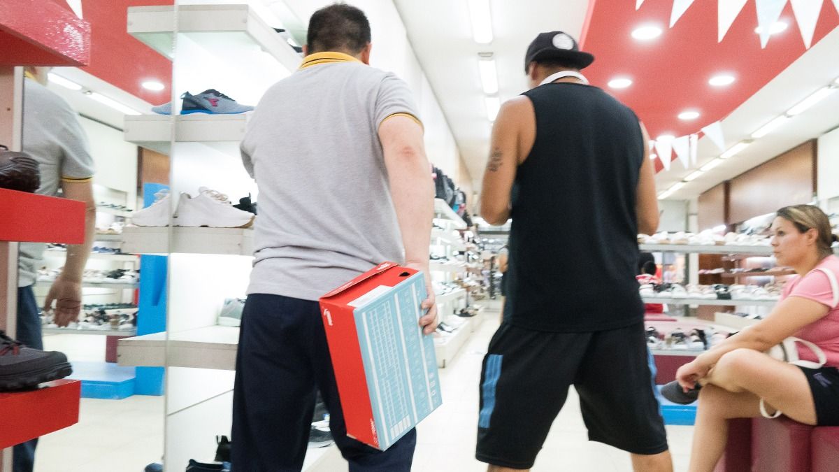 Los empleados de Comercio acordaron una mejora salarial por marzo
