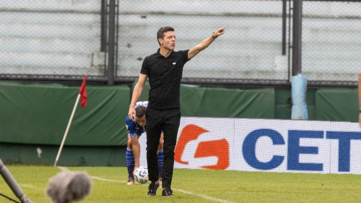 Esteban Solari sumó su primera victoria en Godoy Cruz como entrenador. Esteban Solari sumó su primera victoria en Godoy Cruz como entrenador.