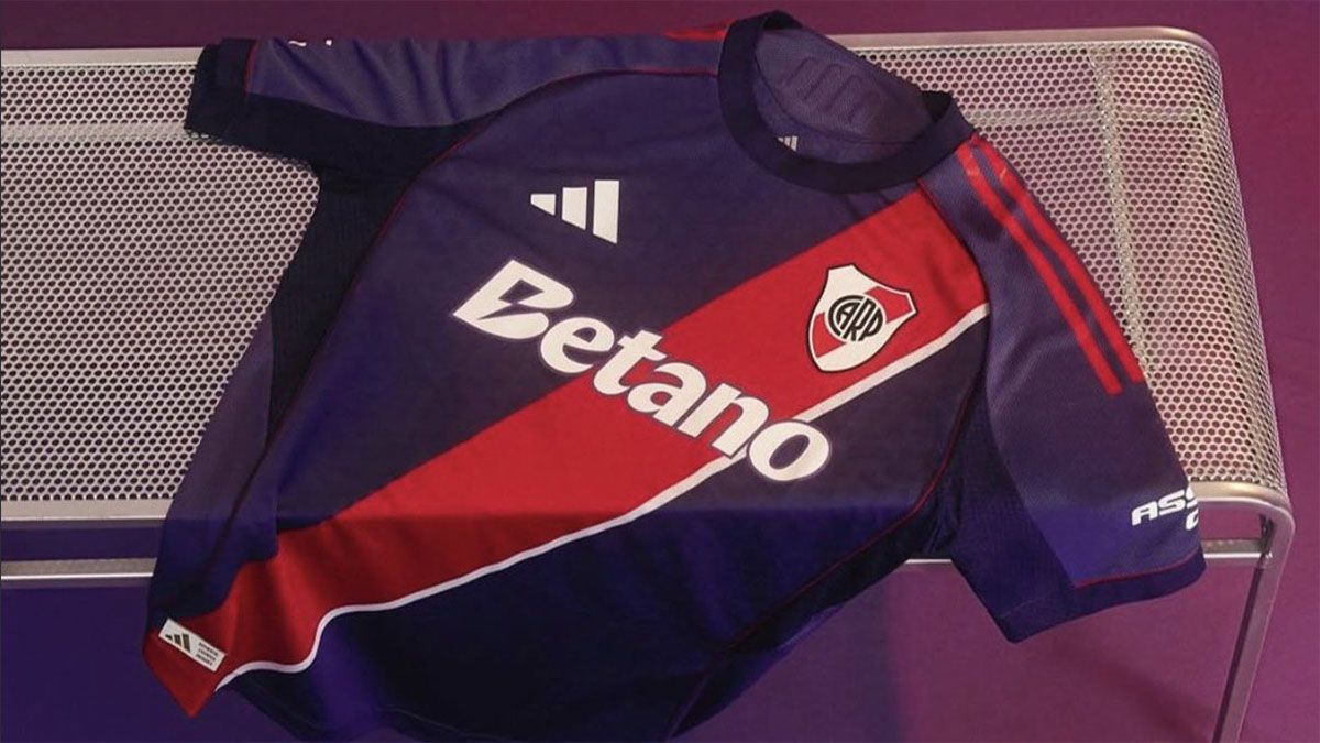A pesar del enojo de los hinchas, River estrenará una camiseta ante Ciudad de Bolívar