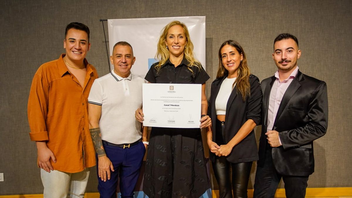 La senadora Sabadin junto a las La senadora Sabadin junto a las