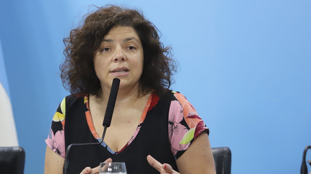 La secretaria de Acceso a la Salud, Carla Vizzotti, dijo que está garantizada la colocación de vacunas para la población de riesgo.