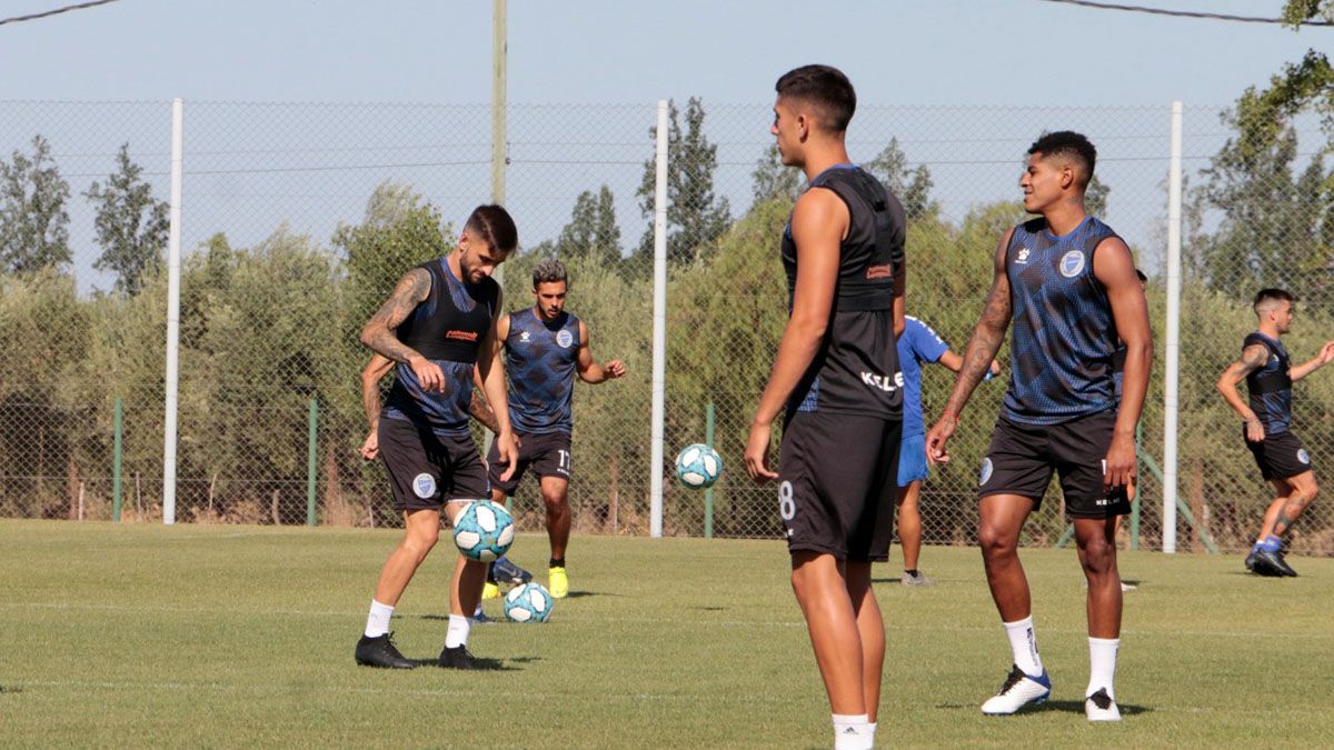 Diego Martínez se la jugaría por el ingreso del Morro García