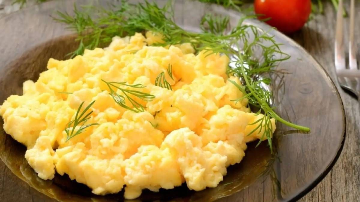 Recetas: huevos revueltos cremosos y sabrosos.