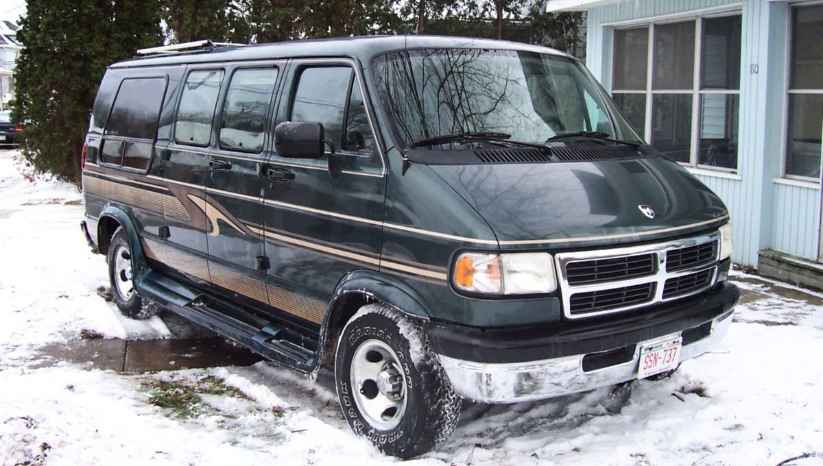 Así sería la nueva versión de la Dodge Ram Van: el modelo 2026 de la histórica furgoneta