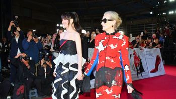 Anne Hathaway y Meryl Streep imponen tendencia en el estreno de El diablo viste a la moda 2 en Japón Anne Hathaway y Meryl Streep imponen tendencia en el estreno de El diablo viste a la moda 2 en Japón