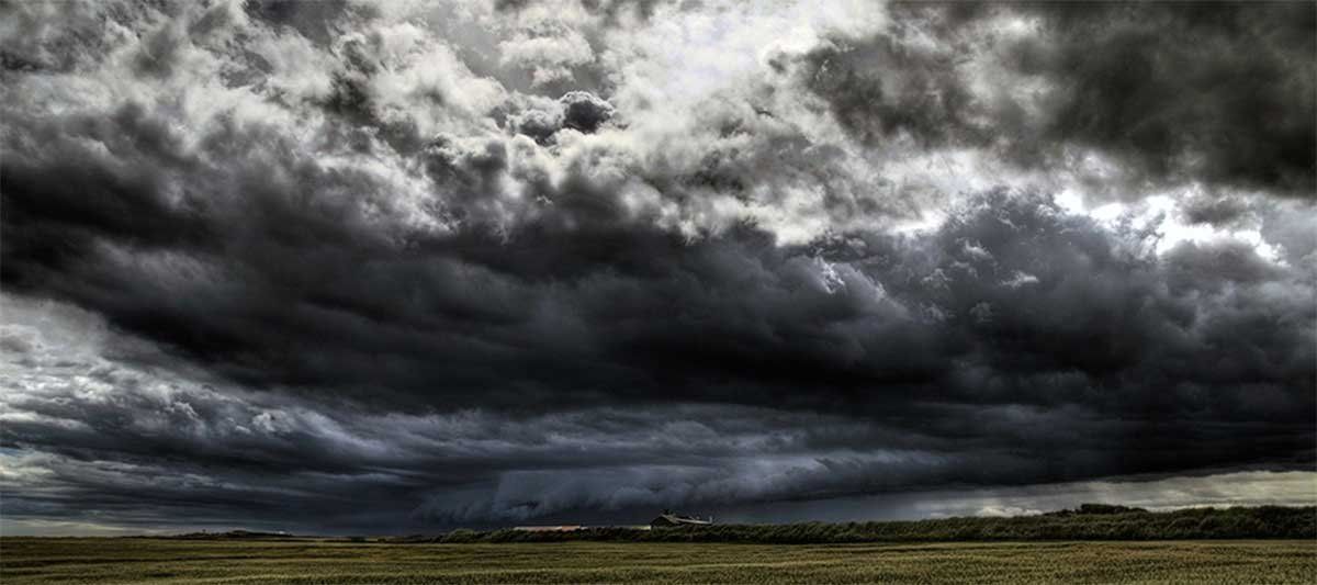 Desde el lunes se presentan tormentas que duran unos pocos minutos pero son muy intensas, con actividad eléctrica y caída de granizo.