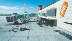 La empresa Intercargo se sumará al paro general y habrá cancelaciones en los vuelos del Aeropuerto de Mendoza. La empresa Intercargo se sumará al paro general y habrá cancelaciones en los vuelos del Aeropuerto de Mendoza.