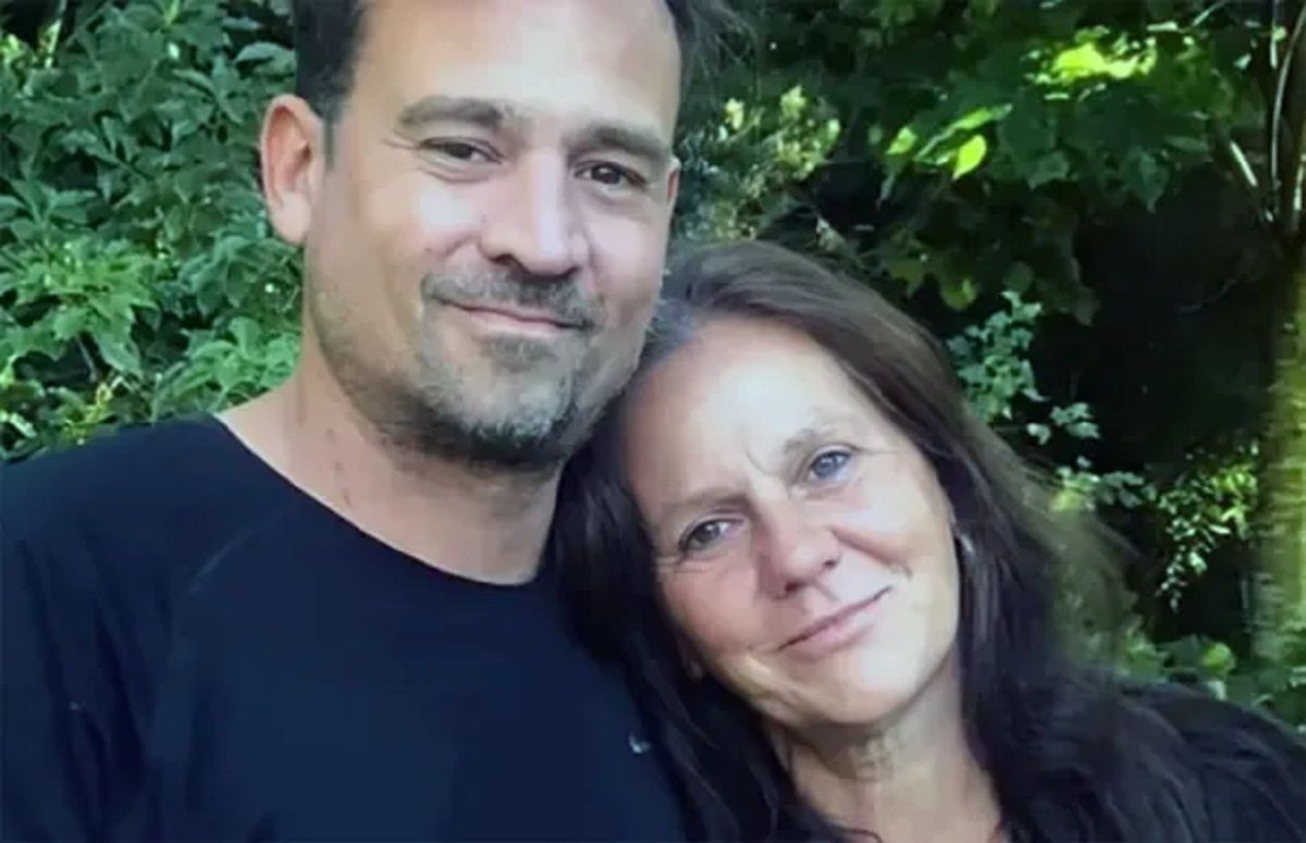 Emotiva foto. La madre de Chano posteó una emotiva foto luego de que despertara.