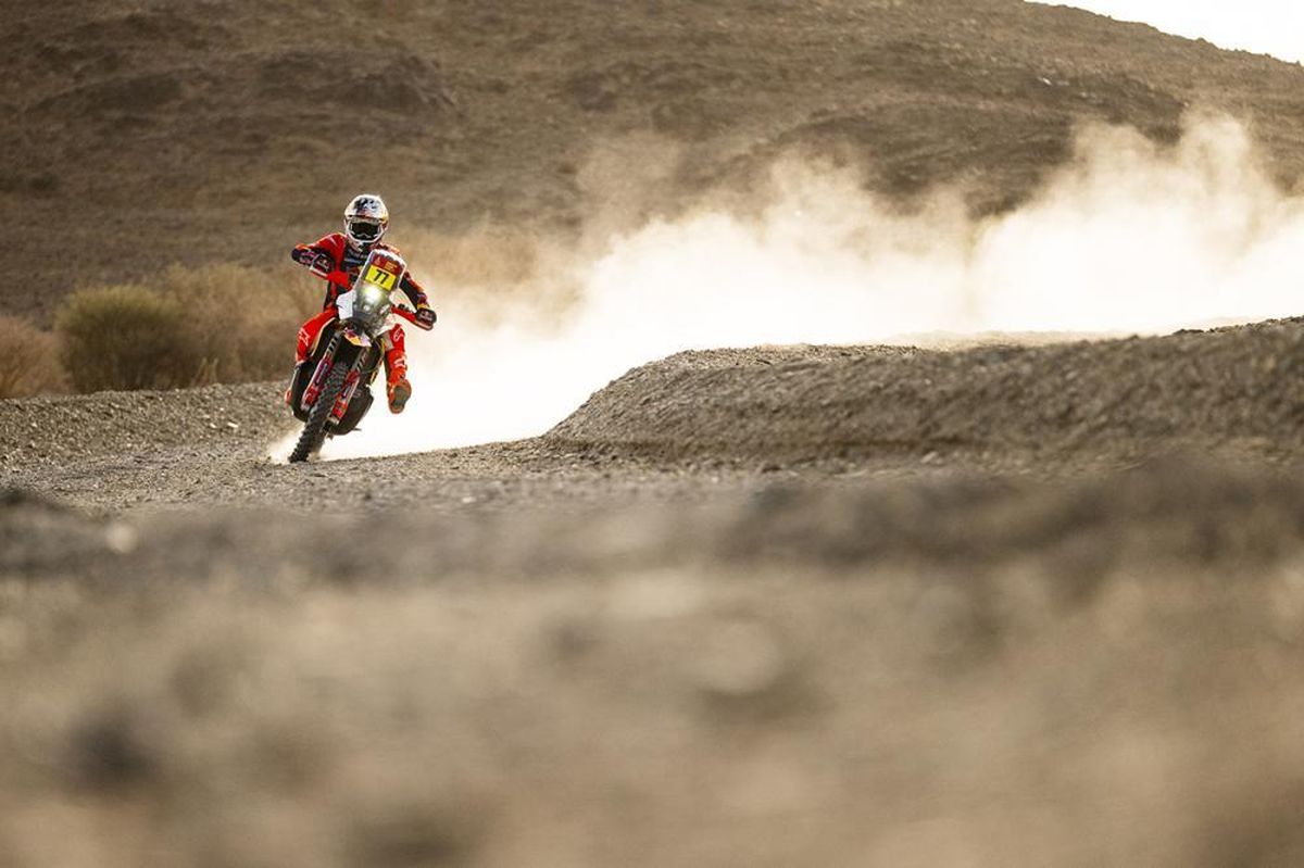 Rally Dakar 2026: Luciano Benavides no tuvo una buena etapa 9 y perdió el liderazgo de la general