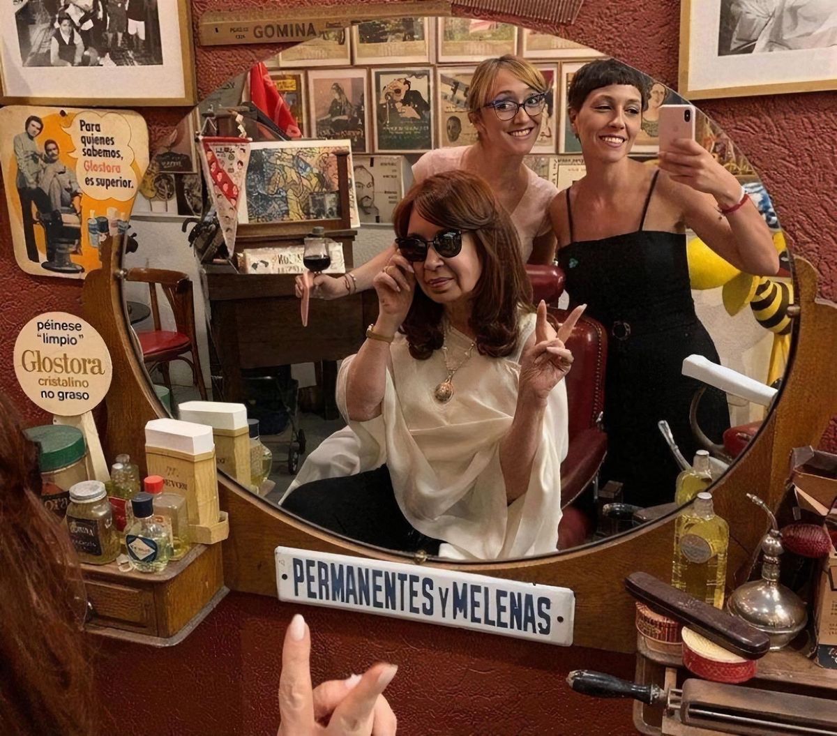 Anabel Fernández Sagasti Cristina Fernández y Mayra Mendoza.