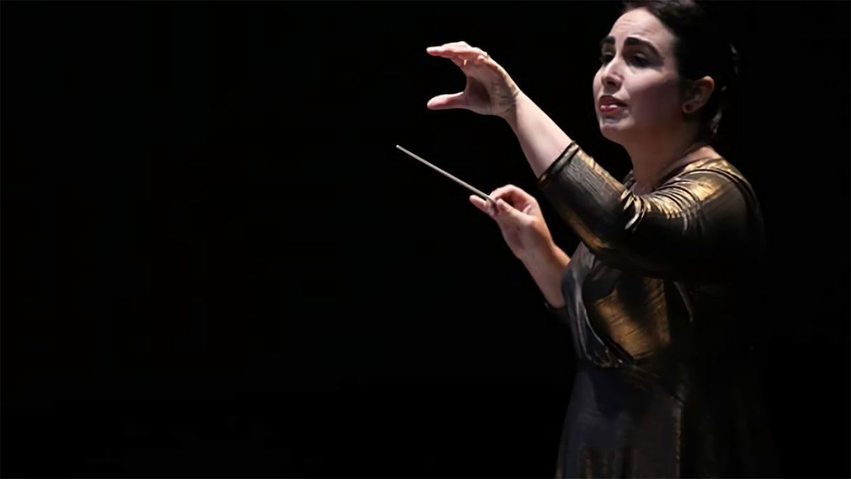 La directora cubana Yeny Delgado dirigirá a la Orquesta Filarmónica de Mendoza este sábado en el Teatro Independencia.