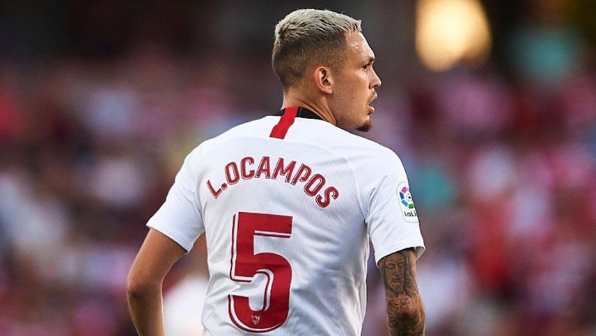 Sevilla, donde juegan Ocampos, Banega y Vázquez, confirmó un caso de coronavirus