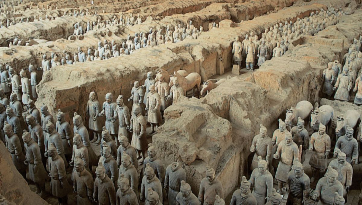 El ejército enterrado que desafía a la arqueología: custodia la tumba intacta del primer emperador de China