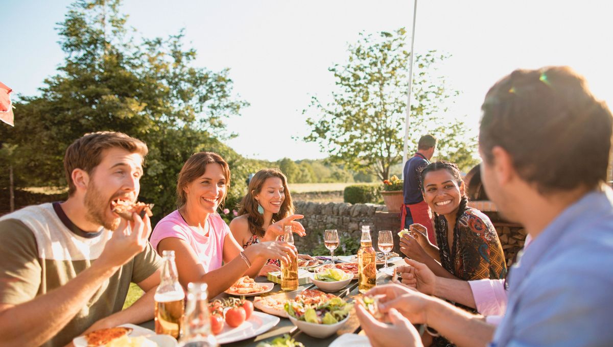 Esta palabra suave y dulce para los oídos, nombra esos momentos de encuentro con quienes más queremos. Esta palabra suave y dulce para los oídos, nombra esos momentos de encuentro con quienes más queremos. 