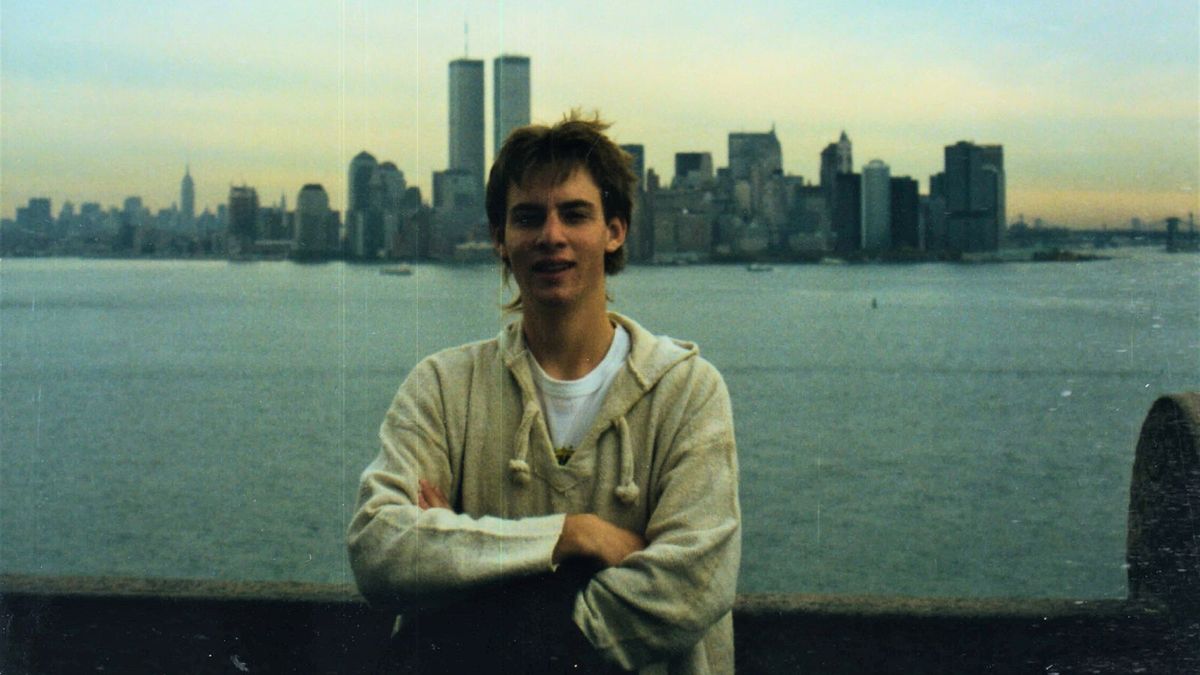 Poco antes del atentado del 11S que cambió su vida. Poco antes del atentado del 11S que cambió su vida.