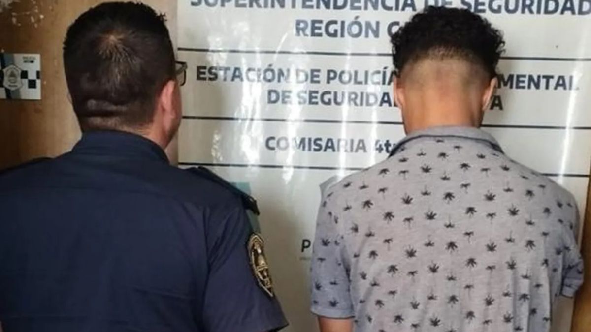 Una joven de 26 años murió al caer desde el segundo piso de un edificio al intentar escapar del ataque de su novio.