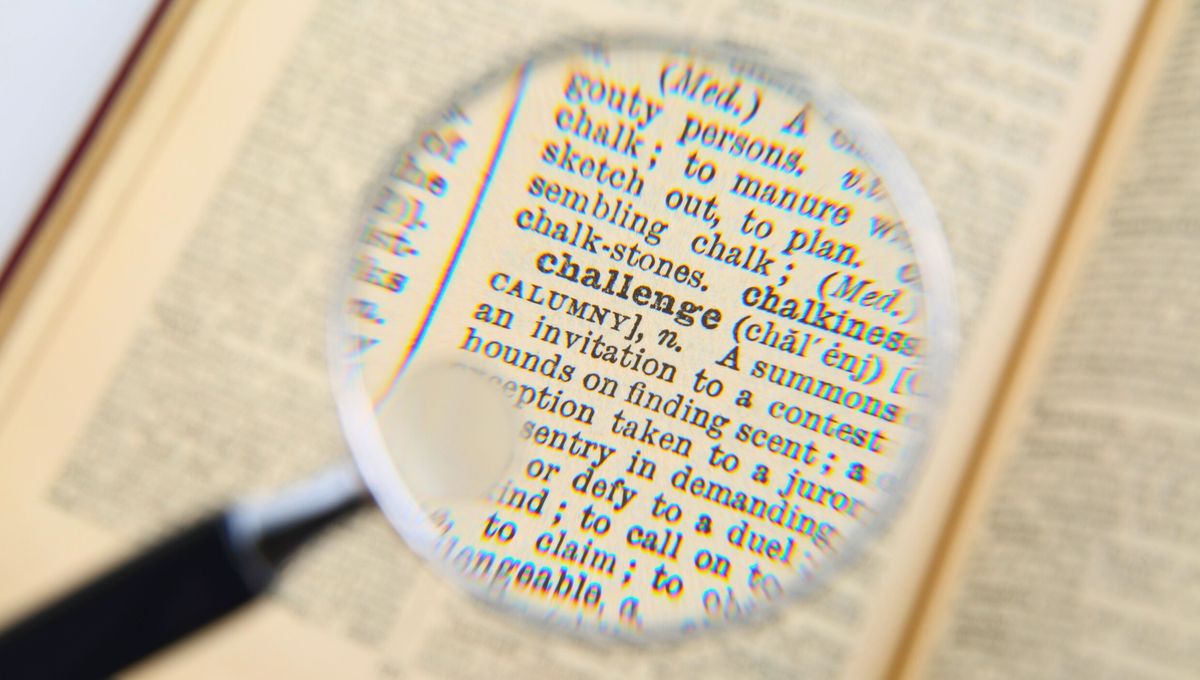 Una palabra es una unidad lingüística dotada de significado que puede separarse en unidades menores o combinarse con otras palabras para formar construcciones mayores. Una palabra es una unidad lingüística dotada de significado que puede separarse en unidades menores o combinarse con otras palabras para formar construcciones mayores. 