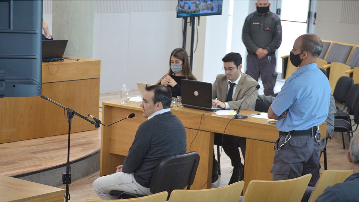 El policía Gustavo Oyarzábal indicó que su trabajo en las investigación del crimen se limitó a desgrabar las llamadas del teléfono de la víctima