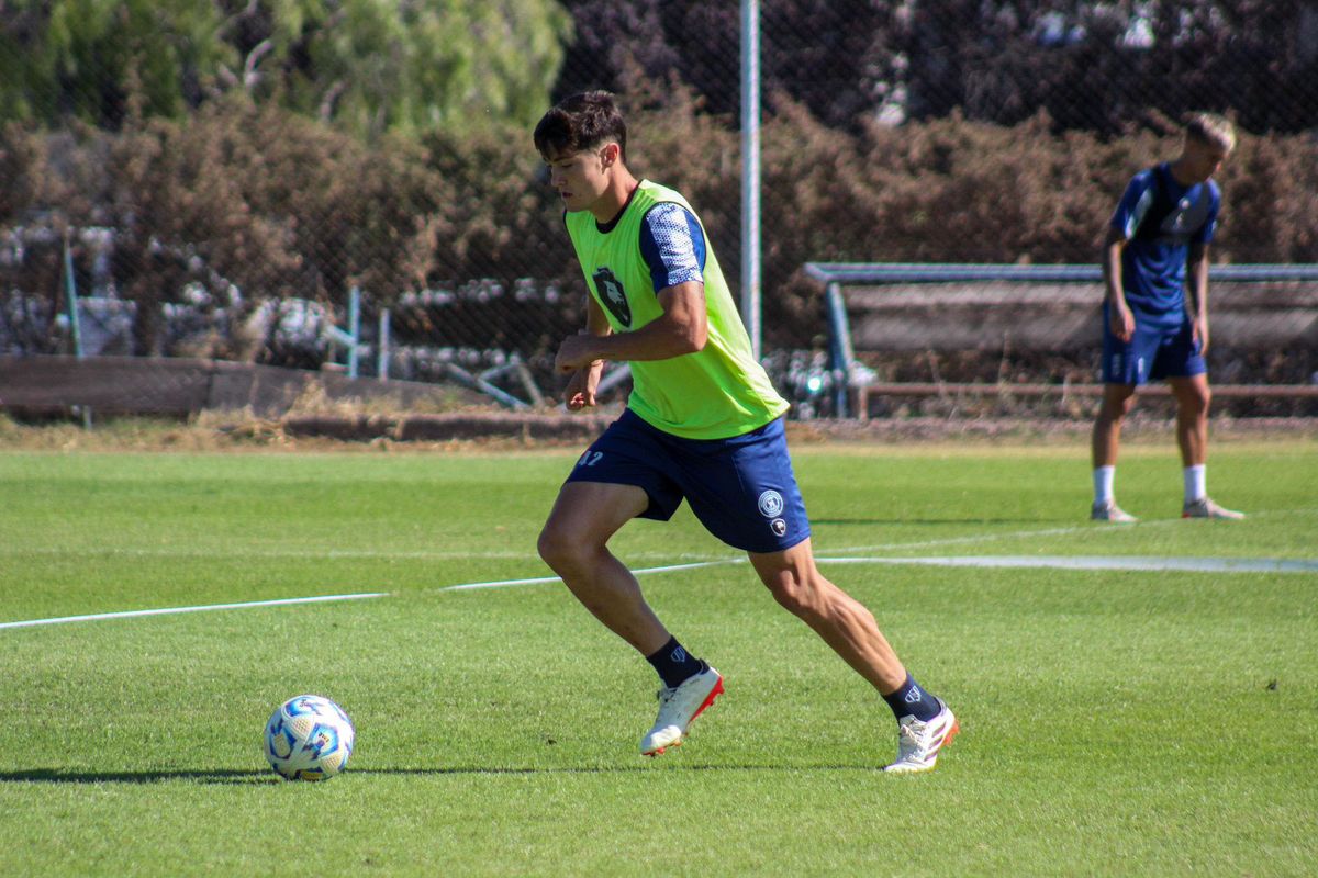 Sheyko Studer se ha ganado un lugar en la defensa de Independiente Rivadavia. Sheyko Studer se ha ganado un lugar en la defensa de Independiente Rivadavia.