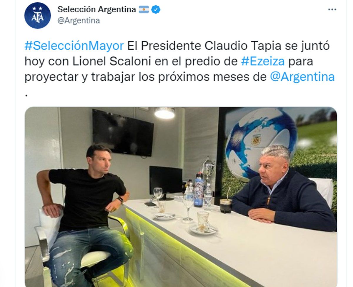 Tapia y Scaloni avanzan hacia un acuerdo para renovar el contrato del DT
