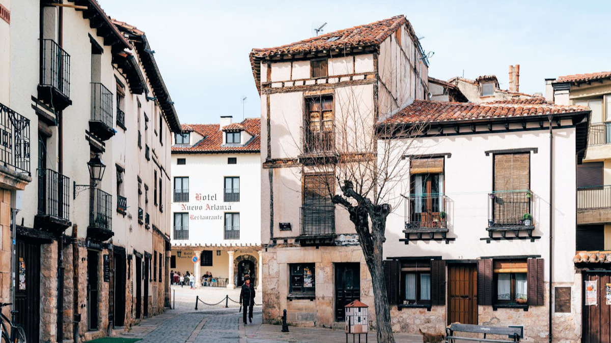 Covarrubias fue fundado en el siglo X y es uno de los más antiguos de España.