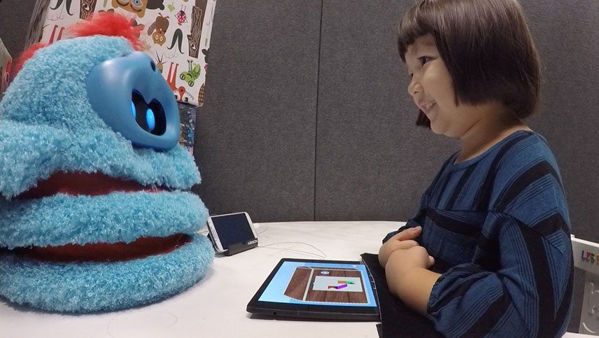 Chicos y pantallas a toda hora, un vínculo a revisar. Chicos y pantallas a toda hora, un vínculo a revisar.