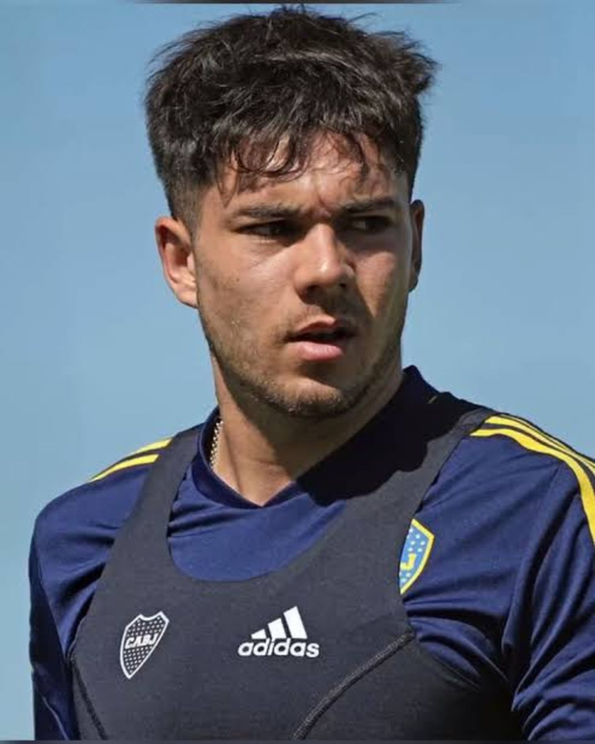 Lucas Blondel, lateral derecho de Boca, recibió la visita del DT de la Selección de Suiza. Lucas Blondel, lateral derecho de Boca, recibió la visita del DT de la Selección de Suiza.