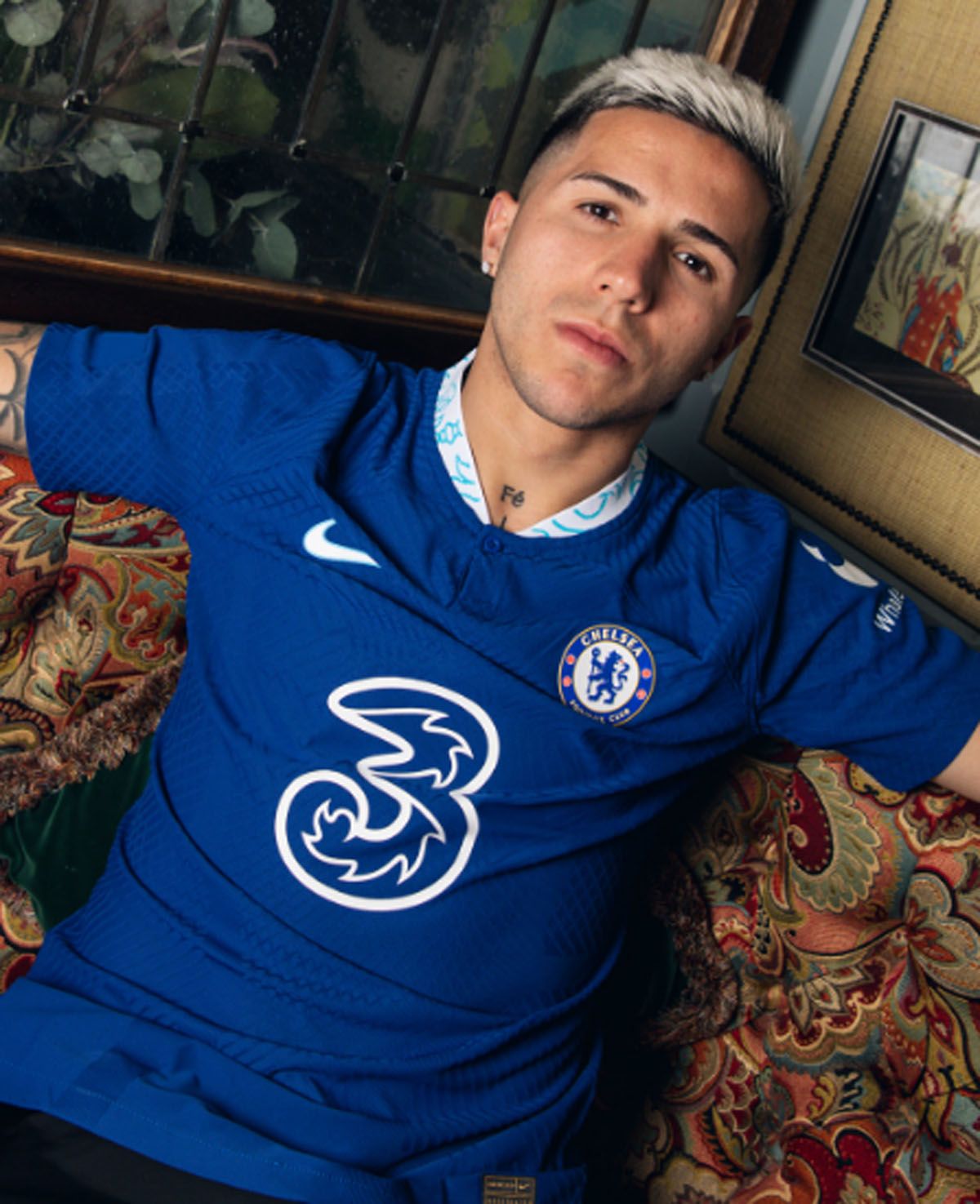 Enzo Fernández espera el debut oficial como jugador del Chelsea