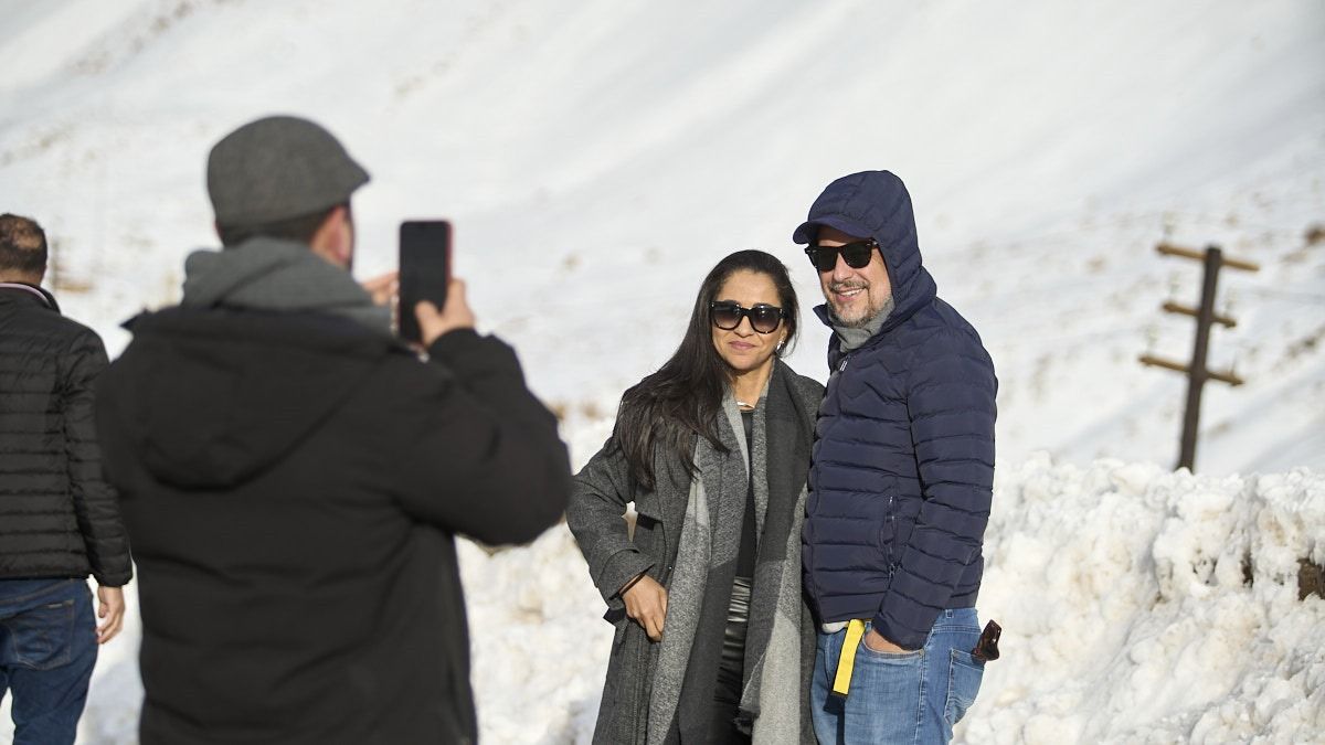 El manejo del idioma es esencial para la interacción con el turismo extranjero. El manejo del idioma es esencial para la interacción con el turismo extranjero.