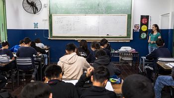Escuela secundaria en crisis: 8 de cada 10 docentes piensan que la desmotivación es el problema principal Escuela secundaria en crisis: 8 de cada 10 docentes piensan que la desmotivación es el problema principal