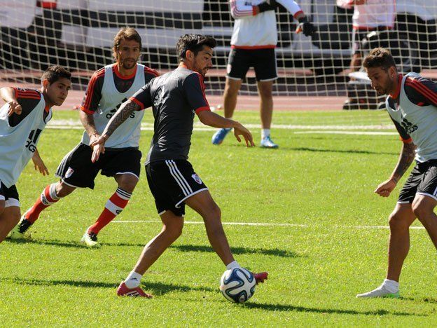 Ramón pondría a Vangioni en lugar de Funes Mori para jugar ante Ñuls