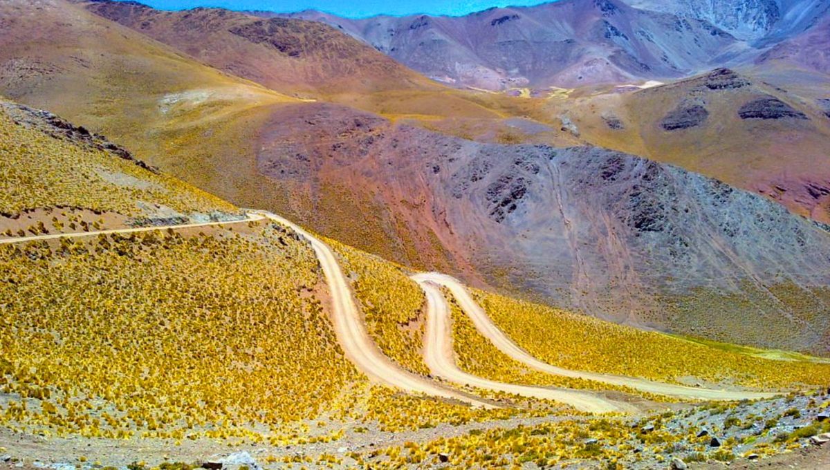 Además de ser la ruta más alta de Argentina, de América y del mundo, el Abra del Acay es un cruce fundamental que también ha sido declarado monumento natural el 9 de noviembre de 1995. Además de ser la ruta más alta de Argentina, de América y del mundo, el Abra del Acay es un cruce fundamental que también ha sido declarado monumento natural el 9 de noviembre de 1995.