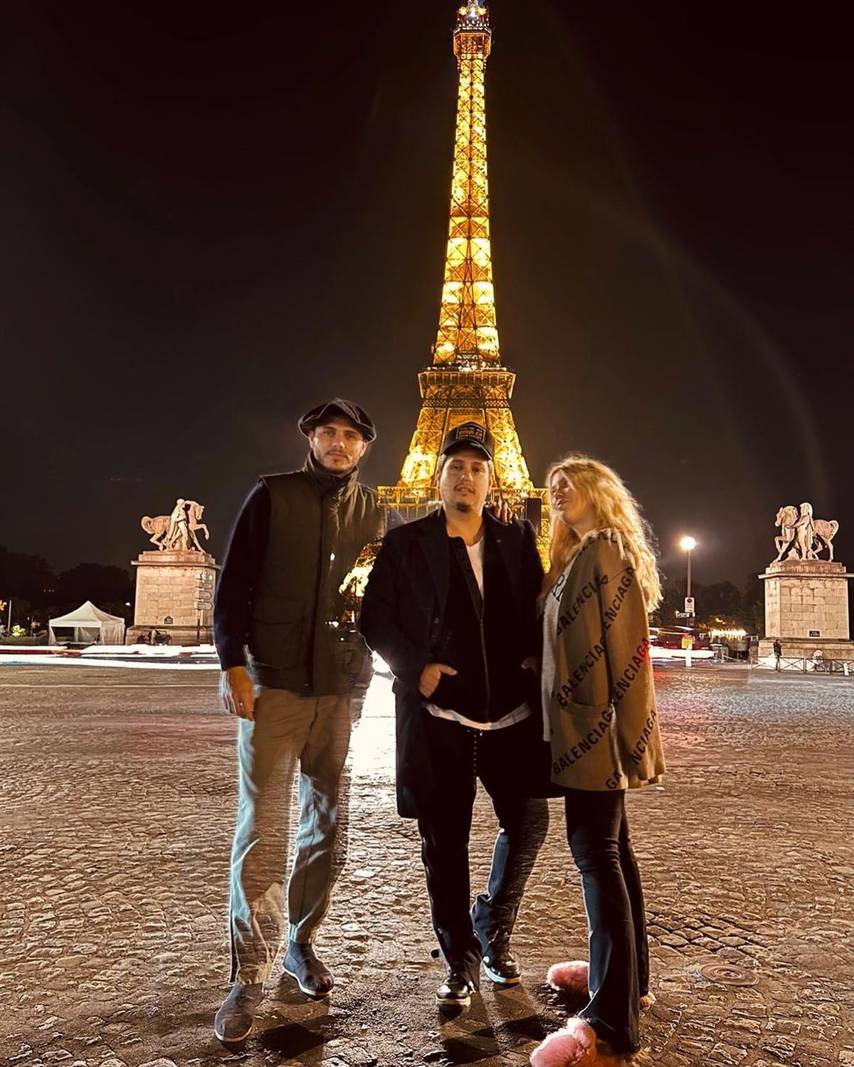 Mauro Icardi desapareciendo. La foto que anticipaba el escándalo entre Wanda Nara, la China Suárez y el futbolista