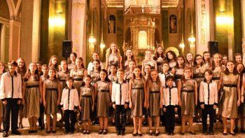 El Cantapueblo copa la escena local con espectáculos internacionales