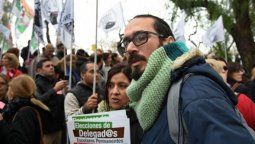 En reclamo por el aguinaldo SUTE y ATE se movilizan y AMPROS pide excepciones