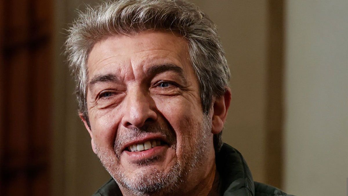 El actor Ricardo Darín interpreta al Padre Julián en la película de Netflix.